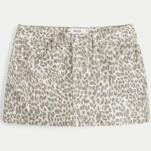Hollister Women's Animal Print Leopard Cheetah Mini Skirt